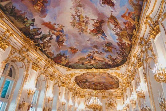 Schonbrunn Palace: Imperial Ticket & In-App Audio Tour
