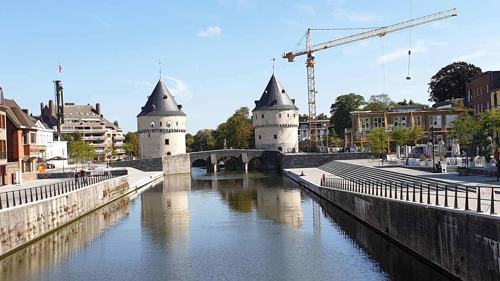 Banks of the River Lys - Broelkaai & Verzetskaai, Kortrijk, West Flanders, Flanders, Belgium