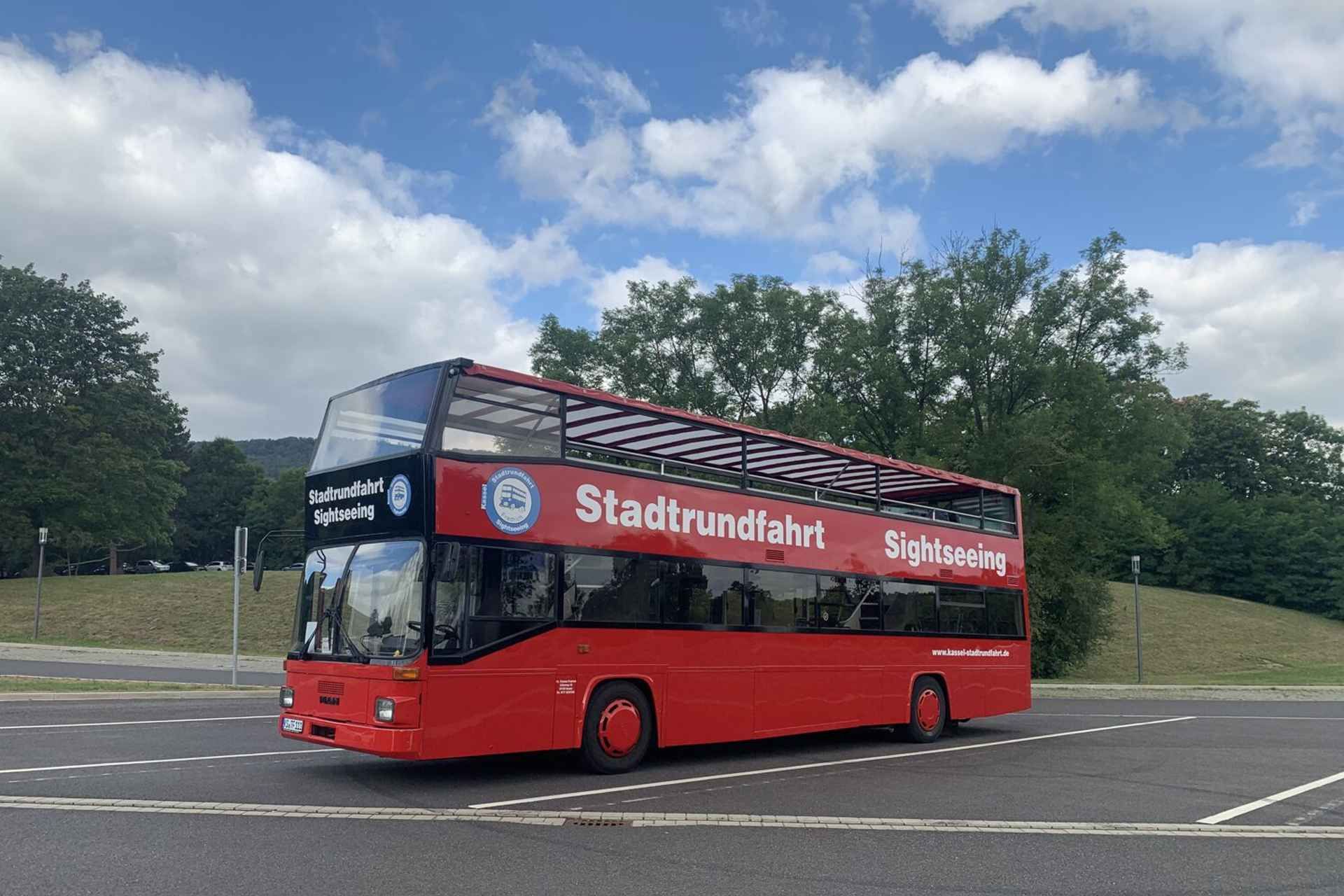 Kassel: City Tour and sightseeing in 8 Languages