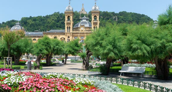  San Sebastián City Hall