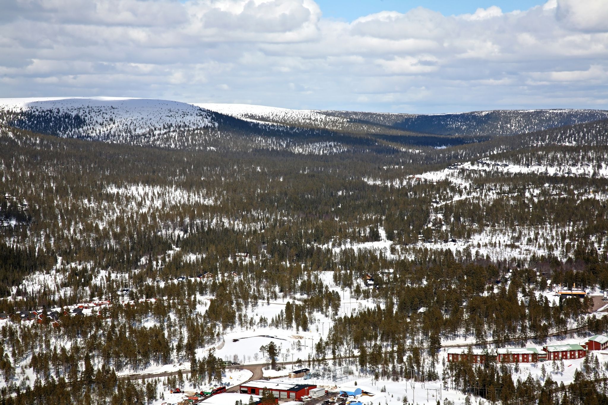 photo of Lindvallen ski resort in Sweden.