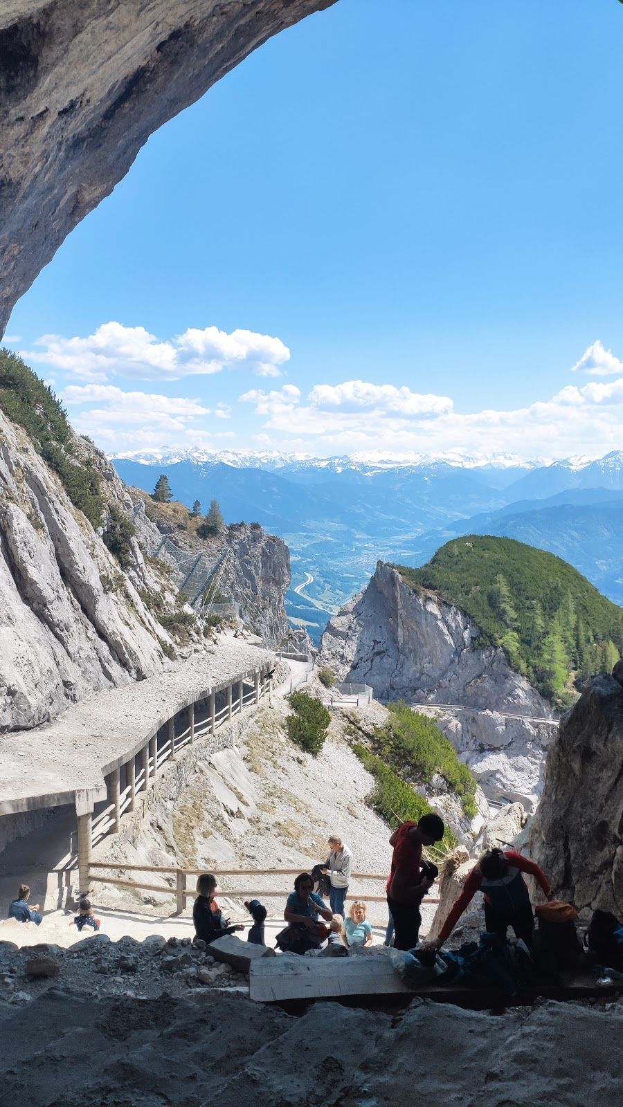 Eisreisenwelt Trailhead, Werfen, Bezirk St. Johann im Pongau, Salzburg, Austria