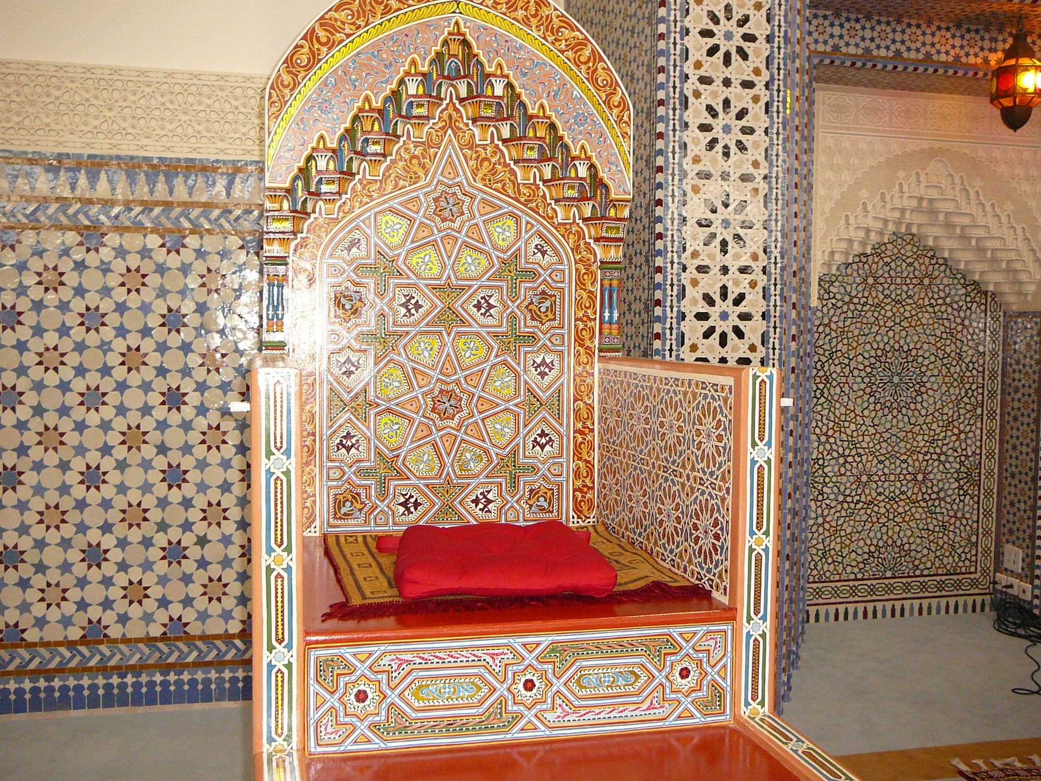 richness of decorations