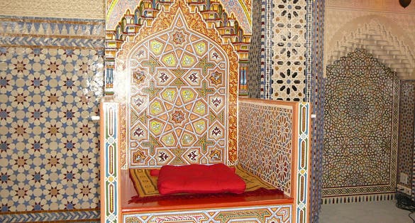 richness of decorations