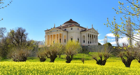 Photo of Villa la Rotonda in Italian town Vicenza, Italy.