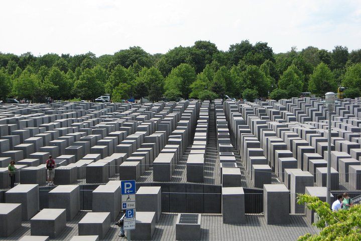 Warnemuende Shore Excursion: Berlin Private Sightseeing Tour from Rostock