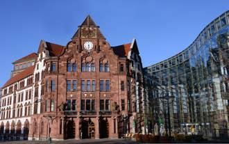 Beautiful view of Hamburg city center with town hall and Alster river, Germany.