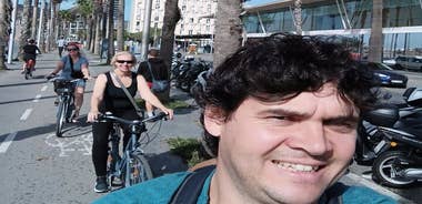 Barcelona highlights bike tour