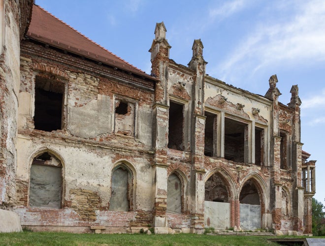 Banffy Castle 3.jpeg