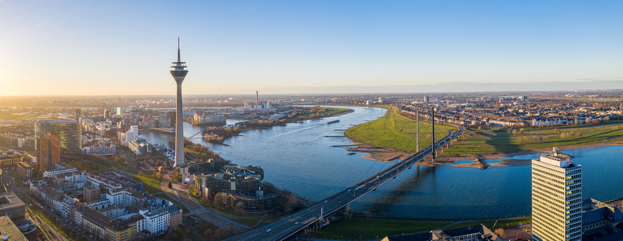 photo of view of Düsseldorf skyline durig sunset in winter, Düsseldorf, Germany.