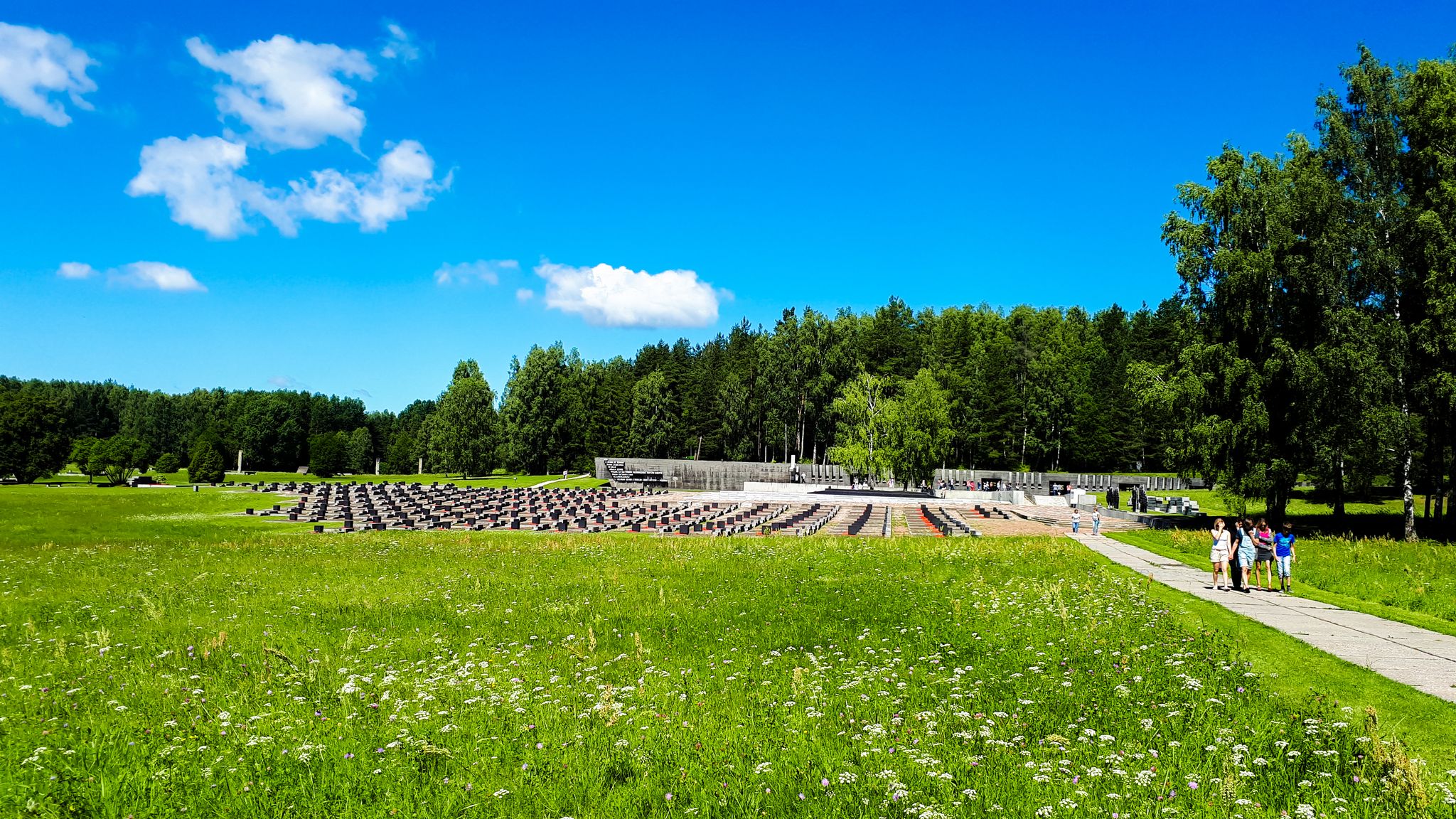 Photo of a sight of Belarus, a monument to Khatyn.