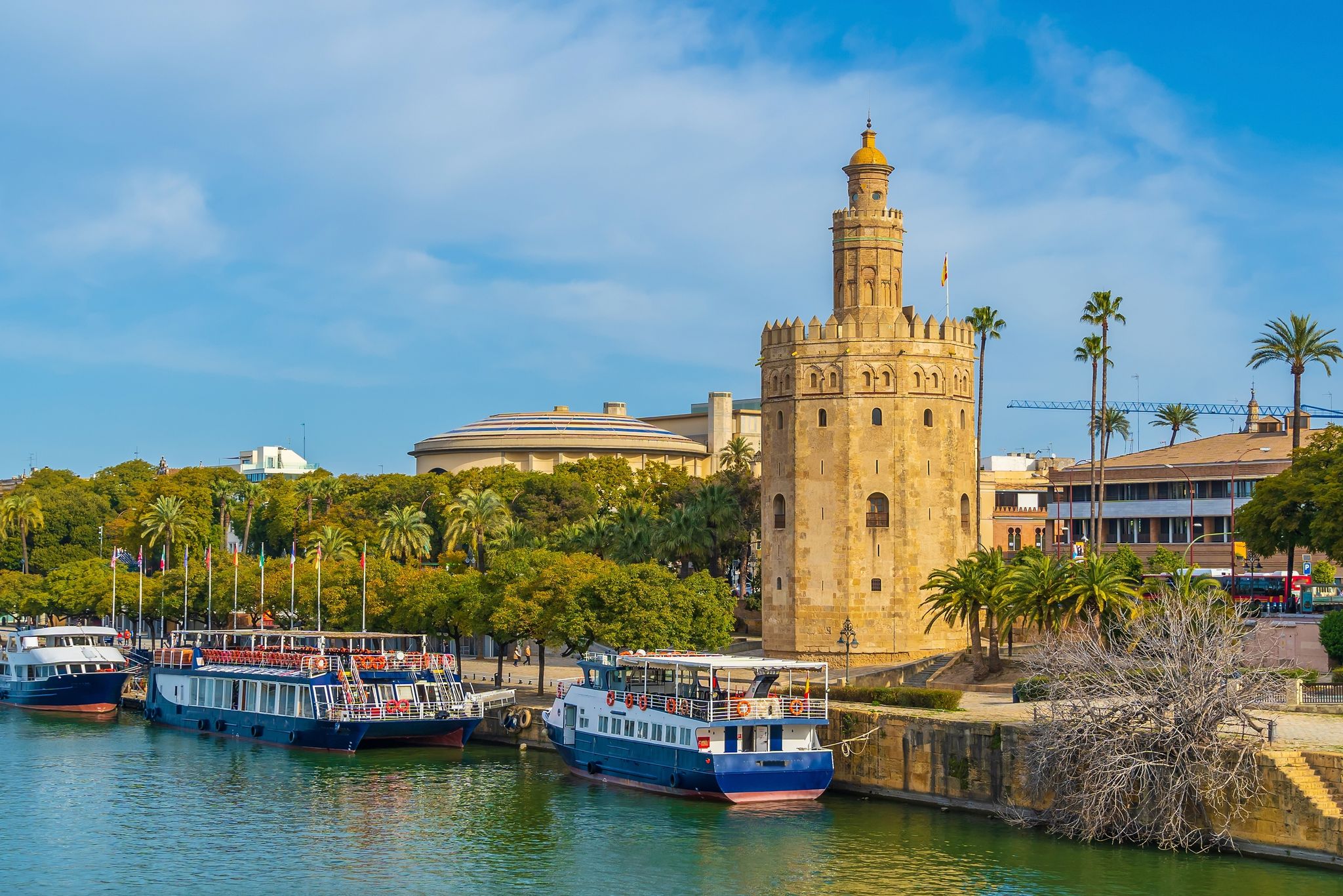 Photo of Golden tower (Torre del Oro) along the Guadalquivir river, Seville (Andalusia), Spain.