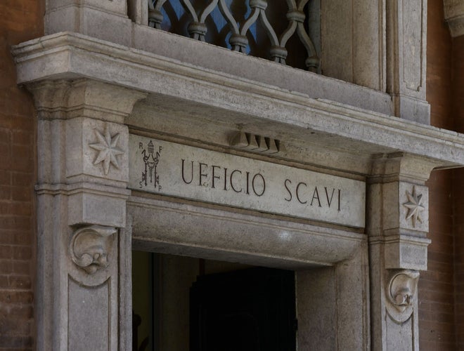 shutterstock_2169175019 (1).jpg