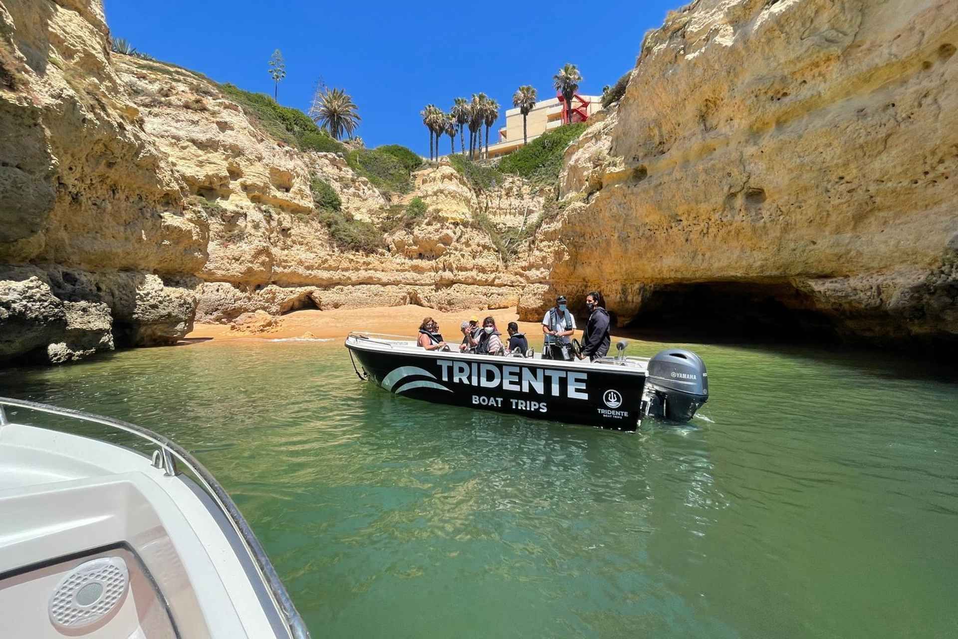 From Armação de Pêra: Benagil Caves and Beaches Boat Tour