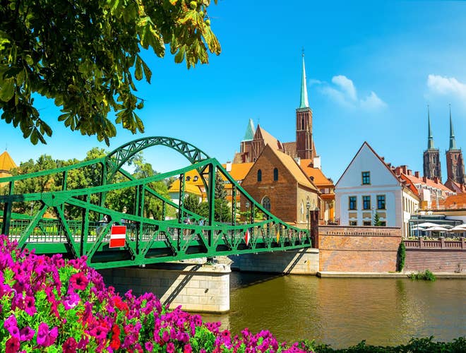 Panoramic view of renovated Tumski Bridge in Wroclaw, Poland.jpg