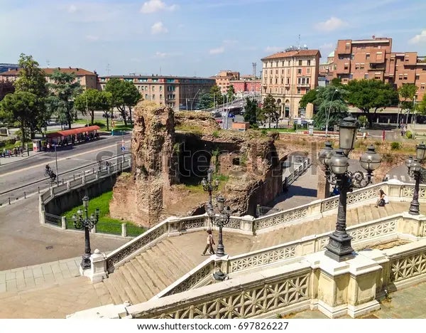 photo of ariel view of Porta Galliera, Bologna, Italy.