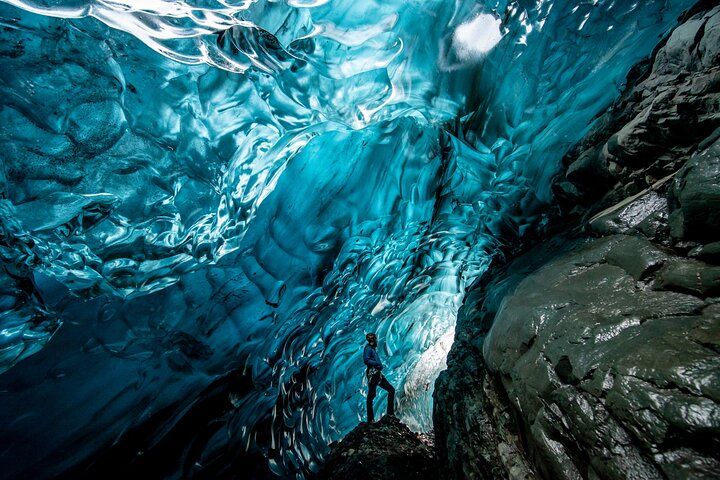 Jökulsárlón: Blue Ice Cave and a Long Glacier Hike