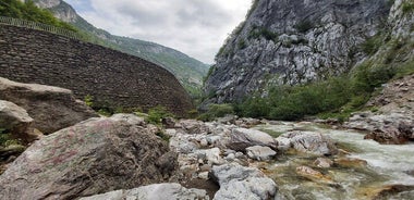 Тур по Пее, ущелье Руговы и водопады Дрини (комбинированный)