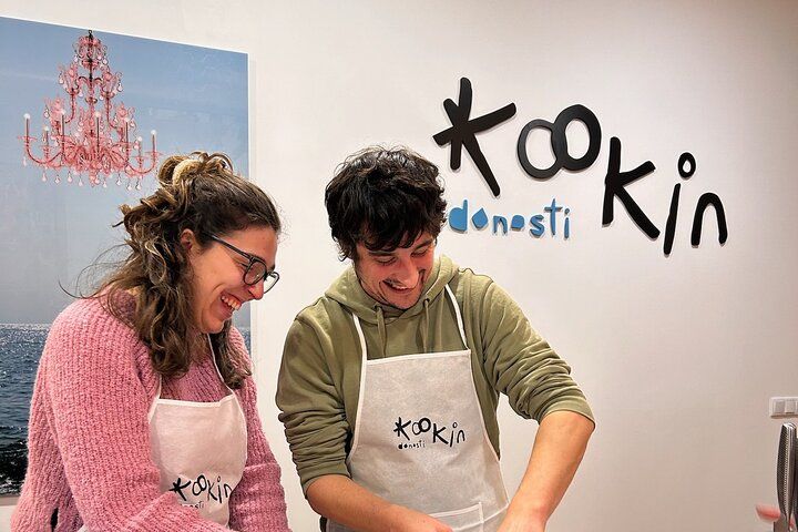 Basque Cooking Experience: Market Tour & Hands-On Class English