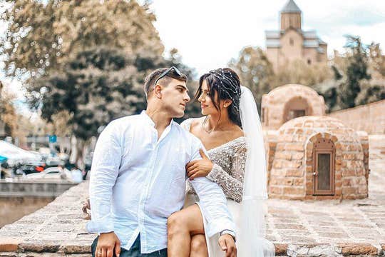 Wedding Photo Tour with Private Photographer