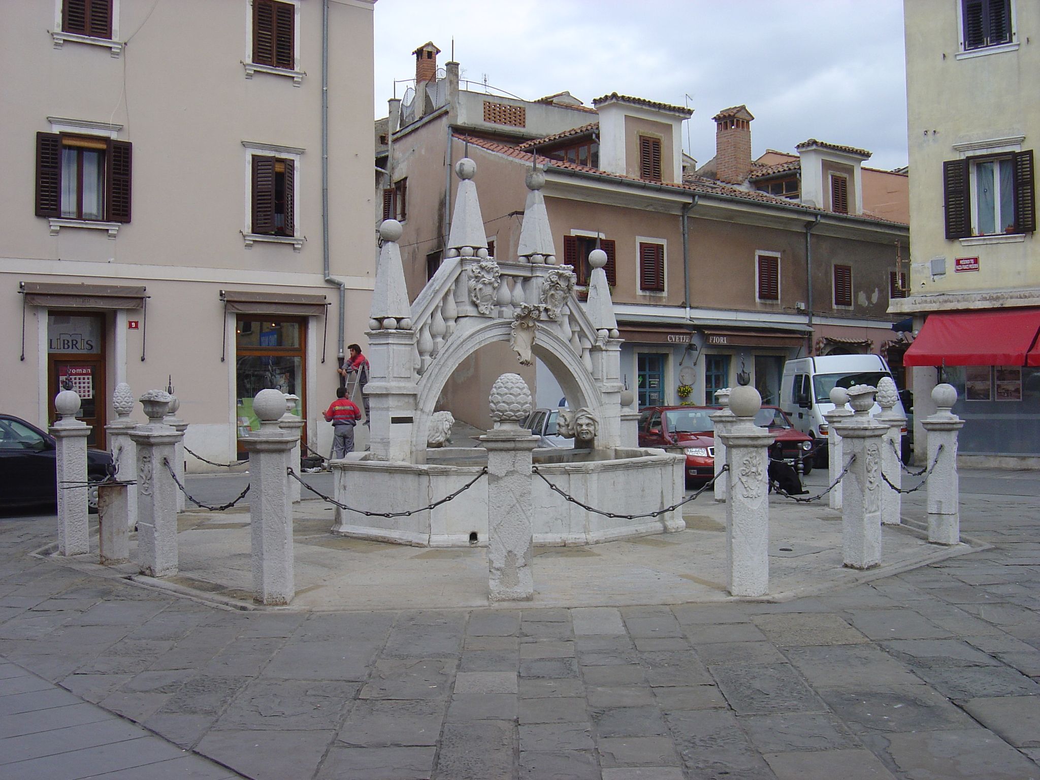 Photo of  Fountain Da Ponte Fountain in the city of in Koper, Slovenia.