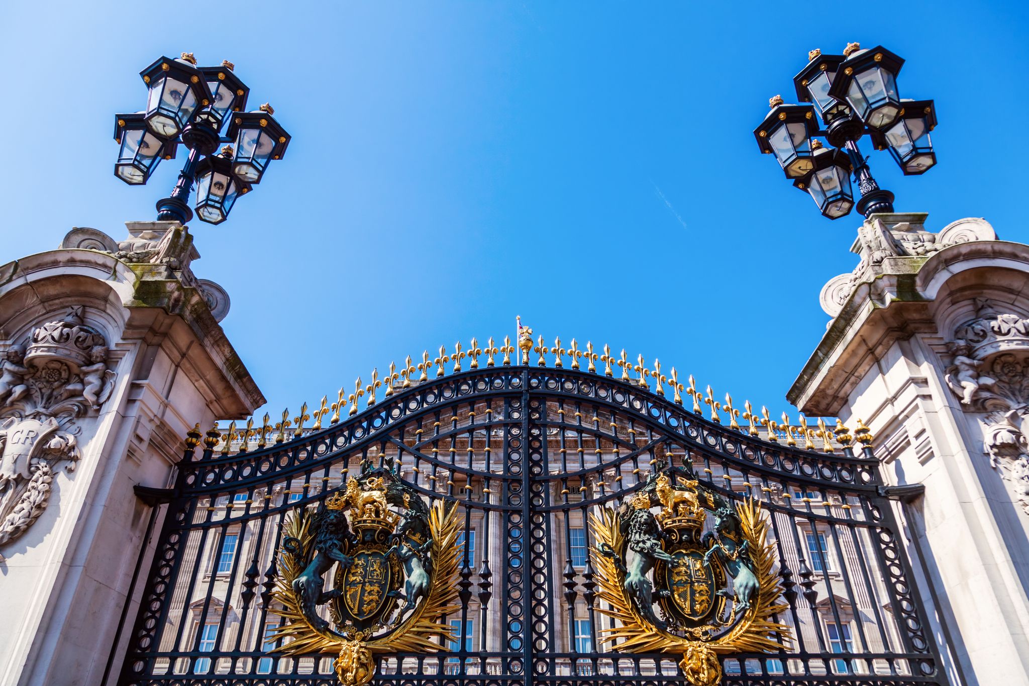 Photo of gate at Buckingham Palace in London, United Kingdom.