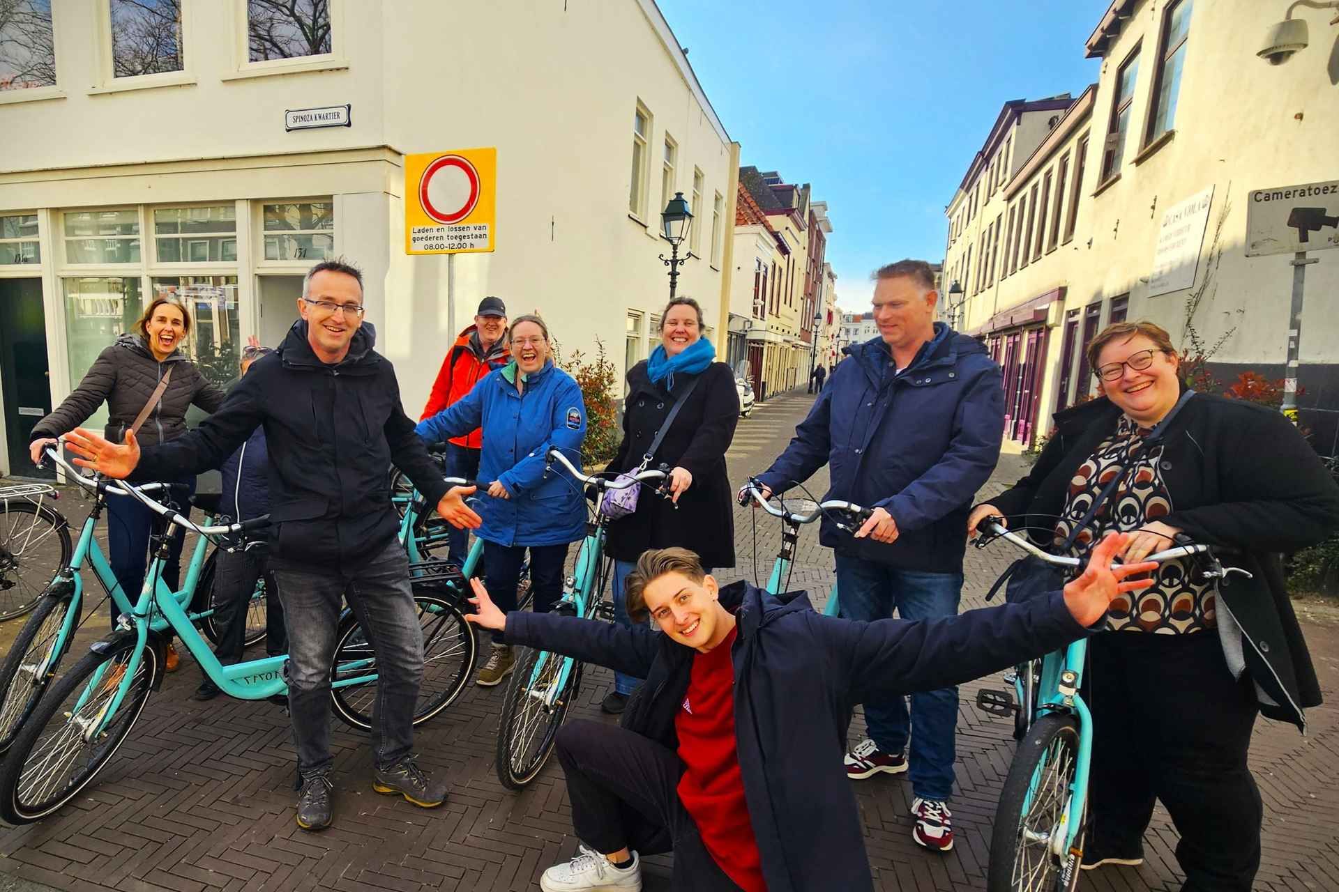 The Hague: Guided Bike Tour with Storyteller Guide