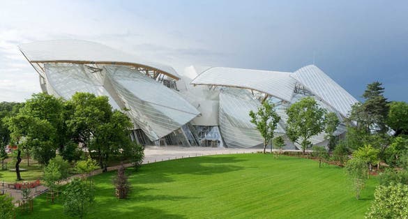 photo of Louis Vuitton Foundation in Paris, France.