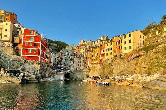 Cinque Terre Sunset Tour mit privatem Boot mit Pesto und typischem Wein