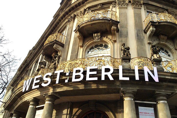 Welcome/Farewell SightseeingTaxi Tour +Transfer from/to the airport