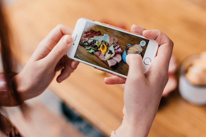 Bologna Private Food Tour with 6 or 10 Tastings