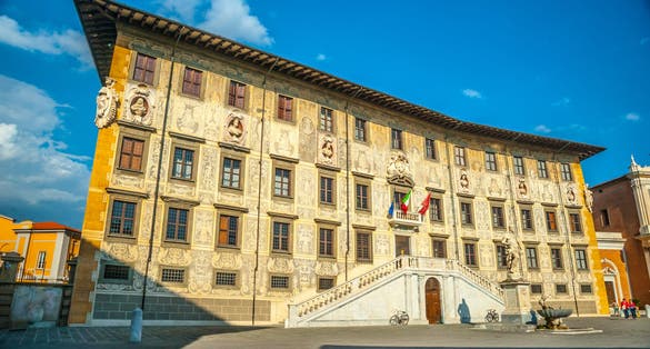 photo of view of Beautiful building of University on Piazza dei Cavalieri (Palazzo della Carovana, Pisa, Italy.