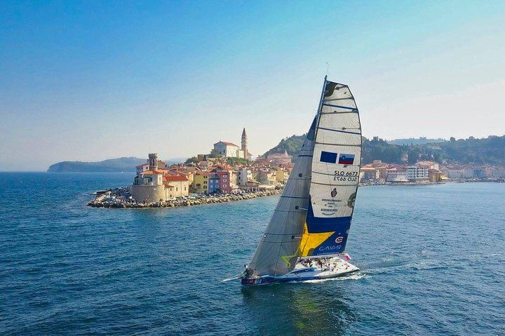 Private Piran Walking Tour (tasting of local wine & products included)