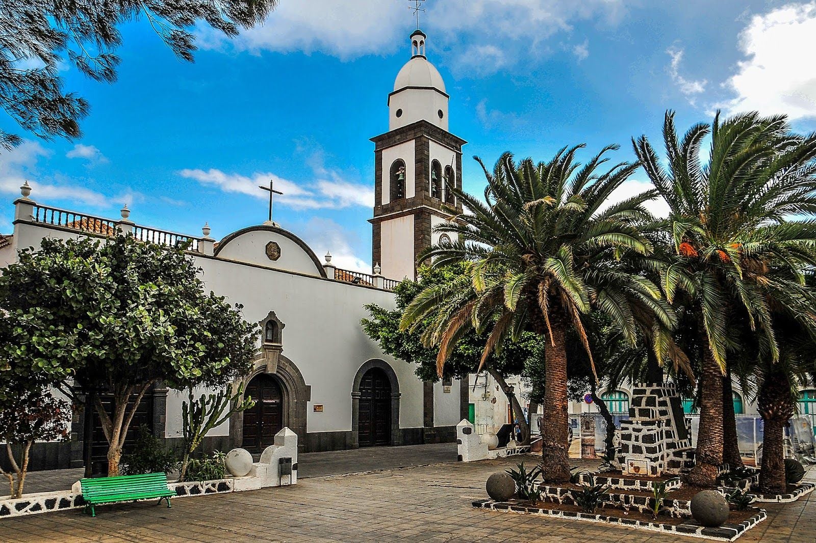photo of landscape of Charco de San Gines in Arrecife, Lanzarote, Spain.