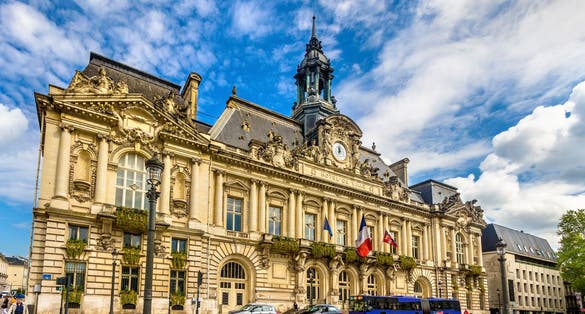 Photo of town hall of Tours, France.