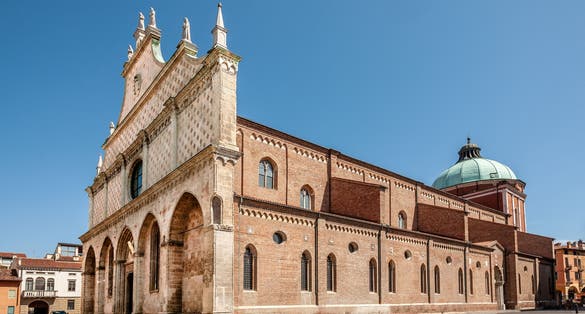 Photo of famous old Dome in Vicenca, Italy.