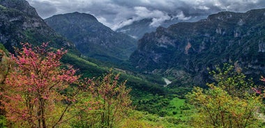 Guided all day tour in Central Zagori villages