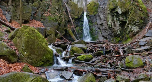 photo of Ilona-völgyi vízesés .