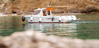 Budva Bay: Boat Tour with Snorkeling and Sightseeing
