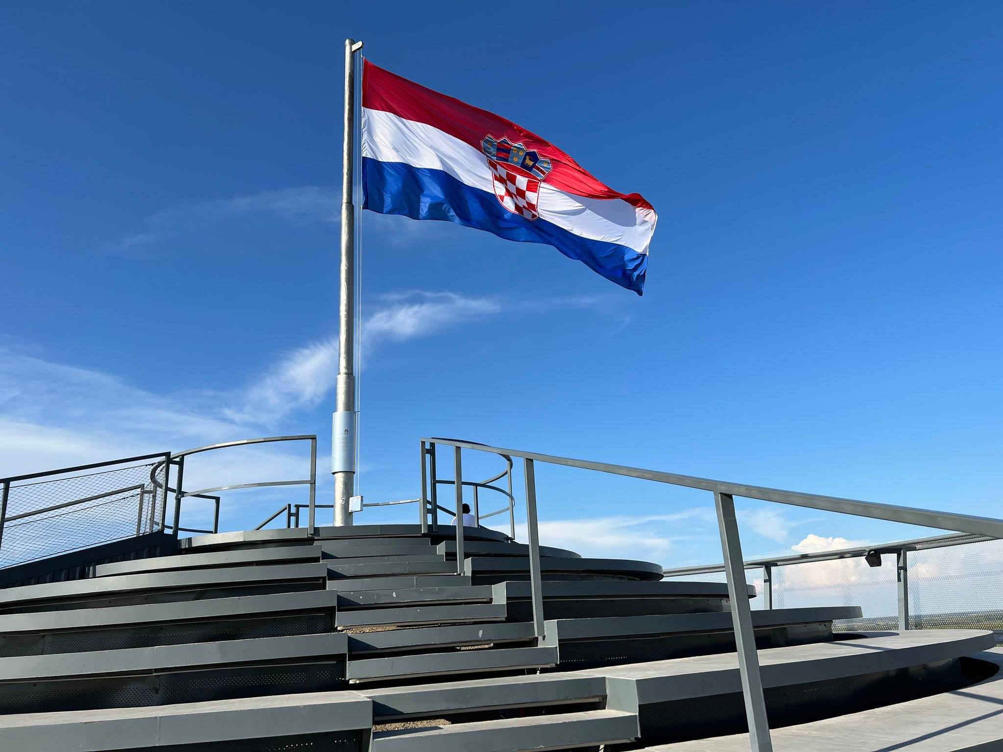 Photo of the roof structure of the Vukovar water tower with a panoramic view of Vukovar and Danube.