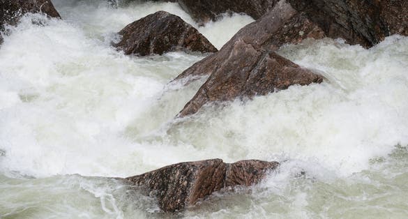 Magalaupet gorge of Driva river / Magalaupet.