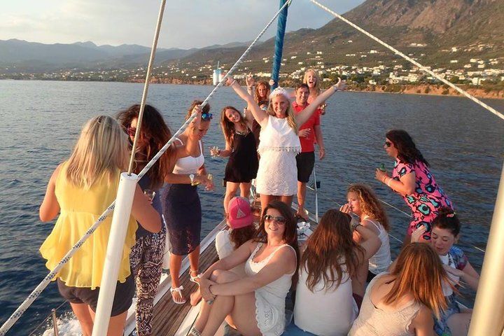 Private Sailing Parties and Events Cruise 4 or 7 Hours
