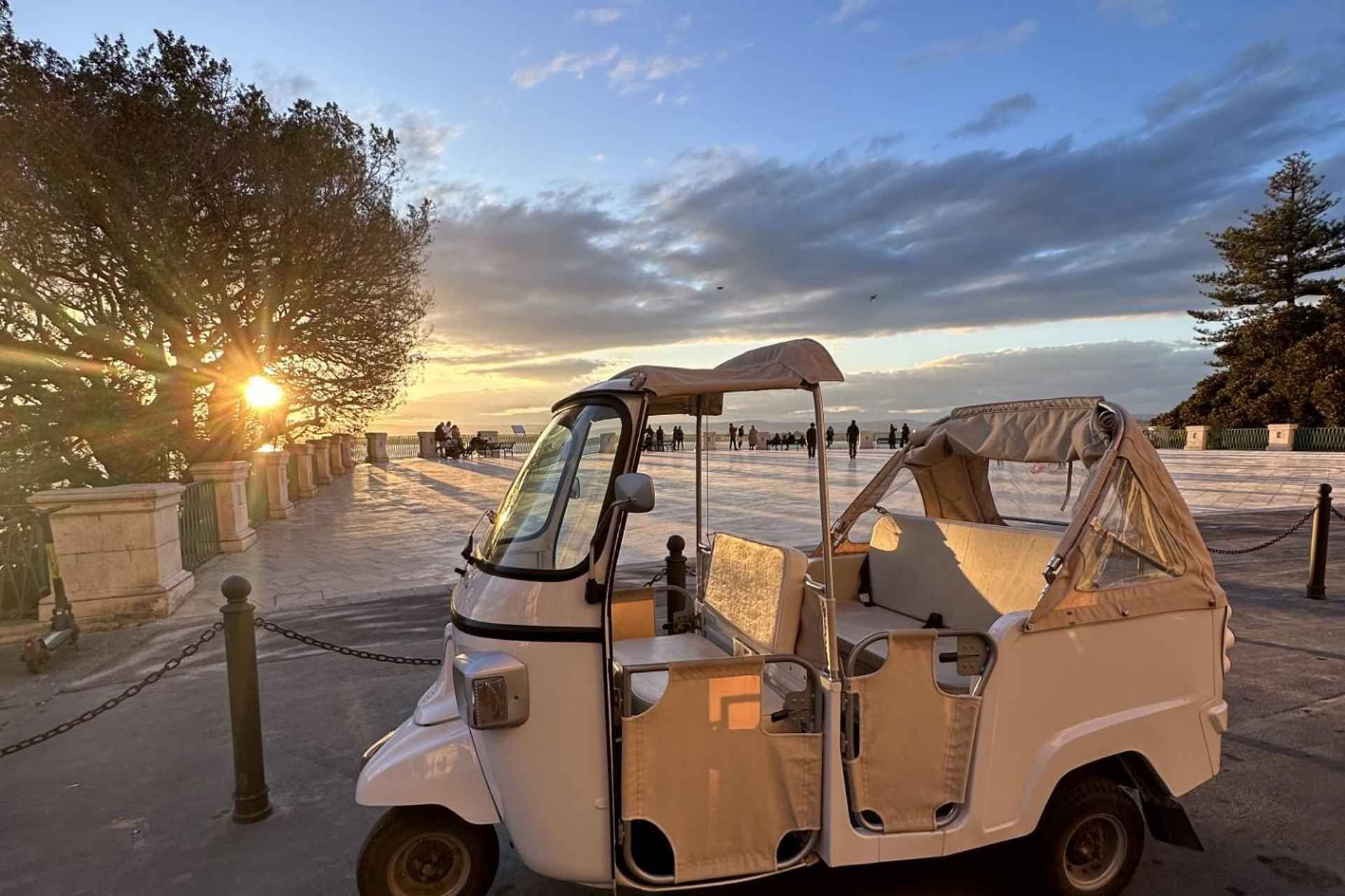 2-Hour Tuk Tuk Tour of Syracuse and Ortigia