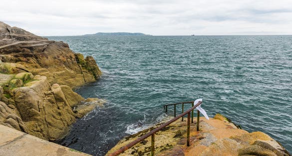photo of The 40 Foot natural swimming pool in South Dublin, Ireland.