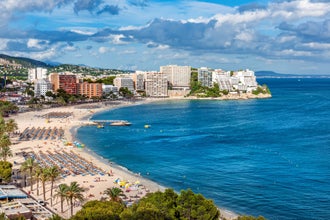 Magaluf Beach and Bay, Calvia, Mallorca, Balearics, Spain