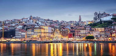 From Porto: Private Transfer to Lisbon w/ up to 4 City Stops