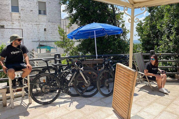 E-Bike, Focaccia and Wine