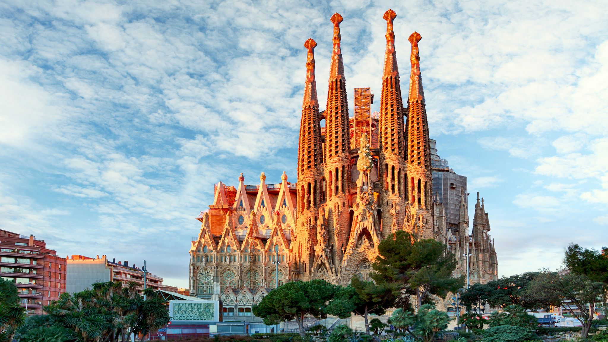 Best Time To Visit Catalonia:  Seasons, Events & Travel Tips