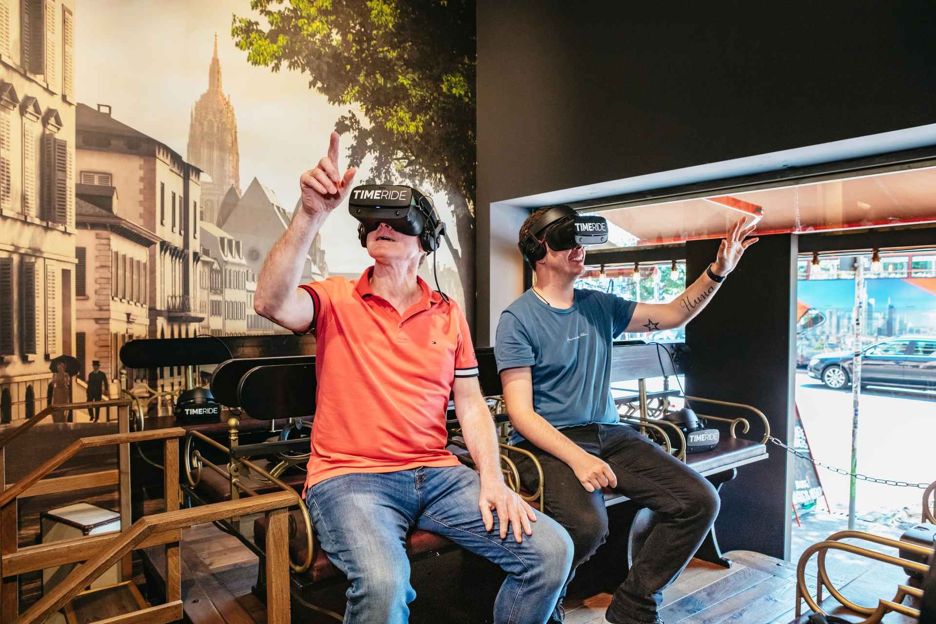 Frankfurt: Virtual Reality Time Travel Experience Ticket