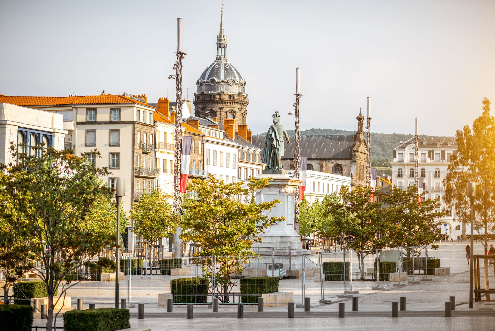 Photo of the Erdre River in Nantes, France.